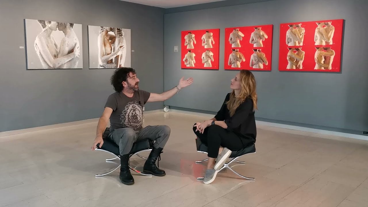 Αγγελος Σπάρταλης και Βασιλική Σιαντή συζητούν για την έκθεση “CARRÉ-CARRÉ"